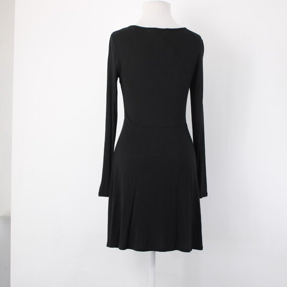 BCBGeneration Dress $68 Sz XS Black Round Neck Unlined Rayon Spandex Dress - Picture 9 of 16